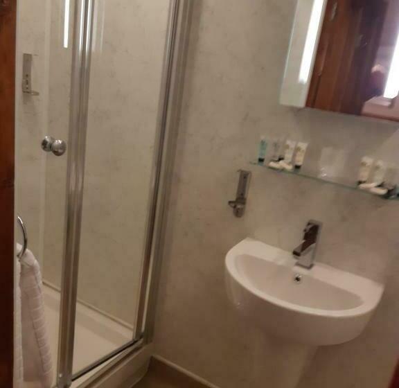 חדר סטנדרט, The Castle Inn