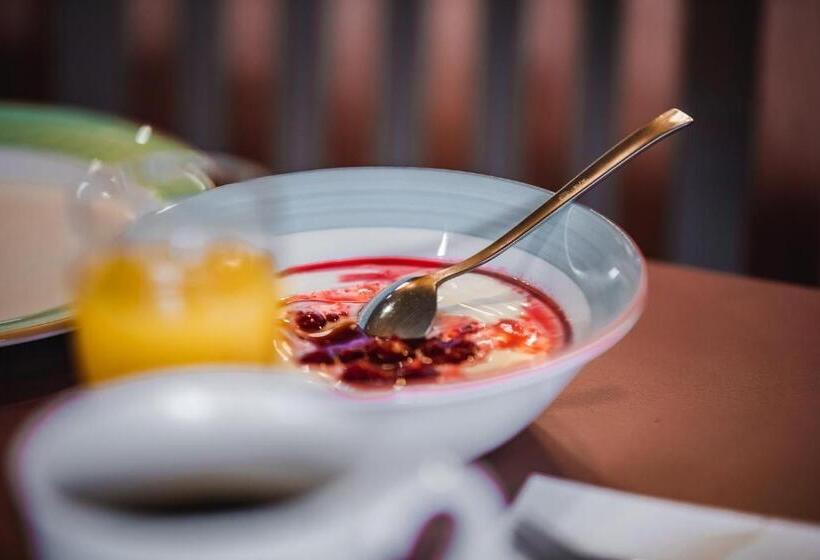 Апартаменты 1 Спальня с Балконом, Jufa Hotel Bernkastel Kues