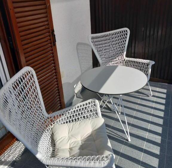 غرفة قياسية سرير كينج, Amaryllis Luxury Rooms