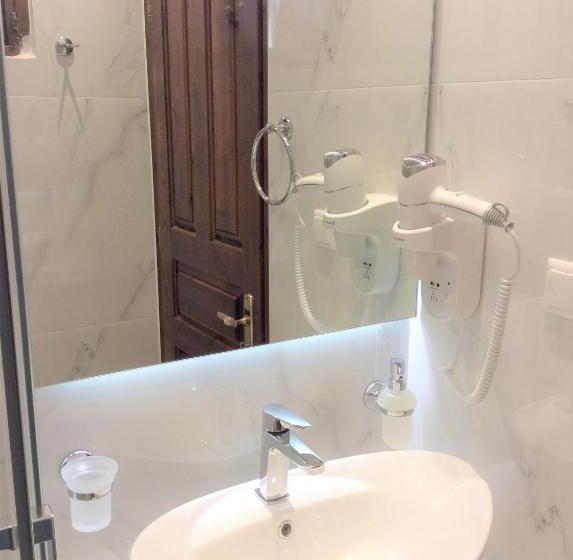Полулюкс Повышенной Комфортности, Amaryllis Luxury Rooms
