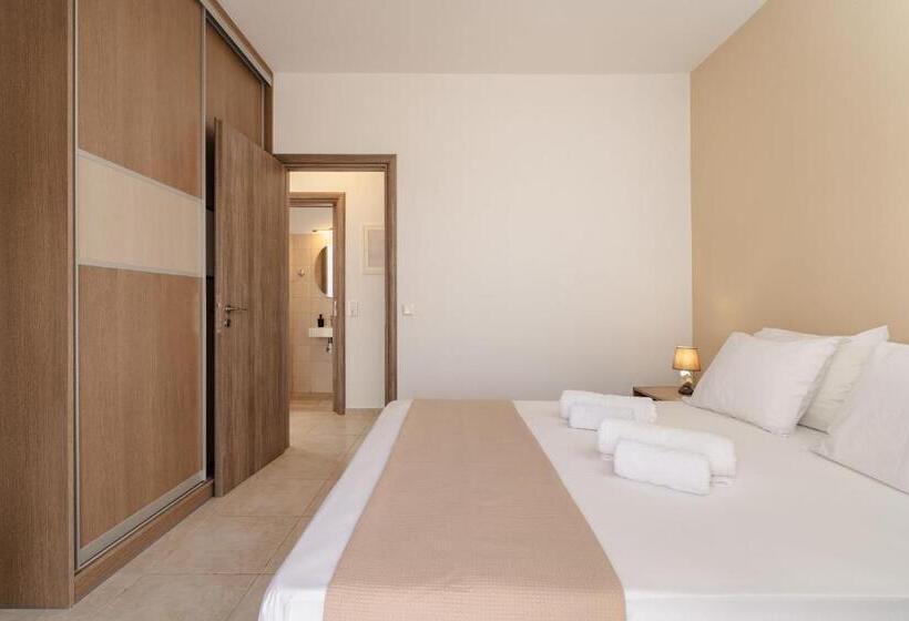 דירת חדר, Evripus Suites