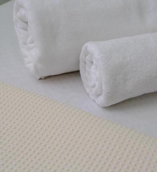 דירת שני חדרים, Evripus Suites