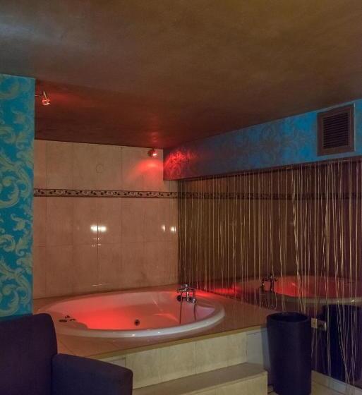 Стандартный Номер Кровать Кинг, Ruby Rooms Kifisia   Adults Only