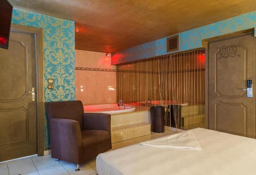 חדר סטנדרט עם מיטת קינג, Ruby Rooms Kifisia   Adults Only