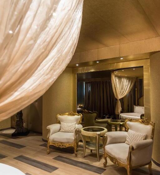 Люкс Повышенной Комфортности, Ruby Rooms Kifisia   Adults Only