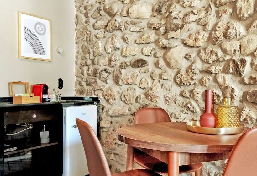 جناح إدارى, Pyrgi Cretan Living & Spa