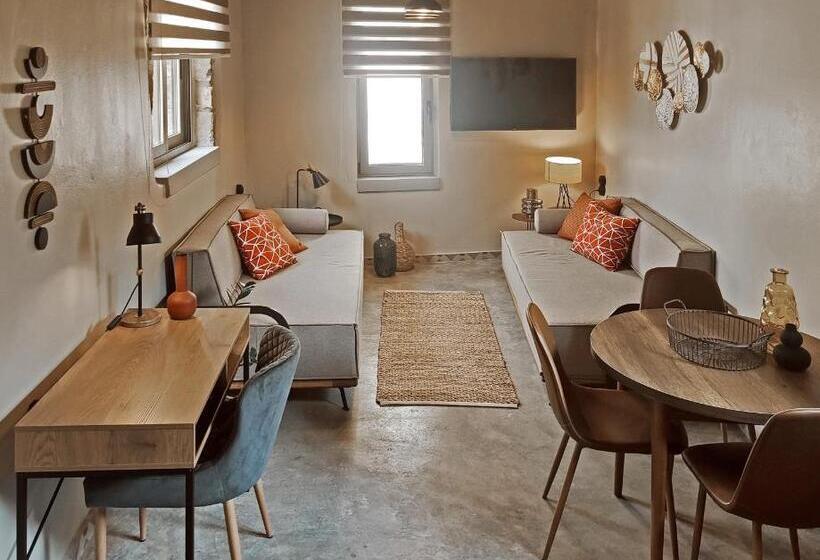 إستوديو سوبيريور, Pyrgi Cretan Living & Spa