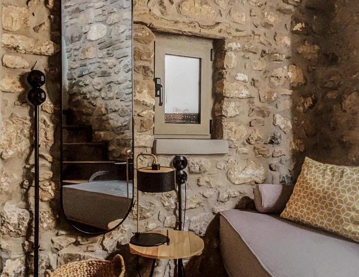 Студия Стандарт, Pyrgi Cretan Living & Spa