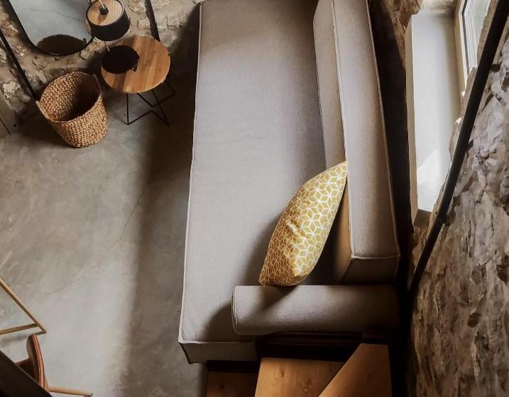 إستوديو قياسى, Pyrgi Cretan Living & Spa