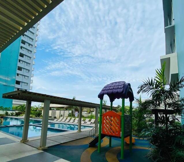 استودیوی استاندارد, Belle S Place 403