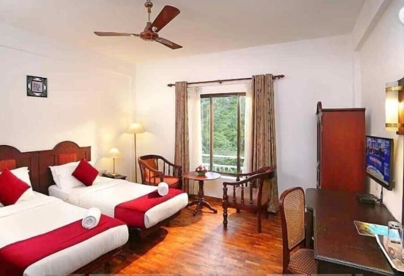 Quarto Deluxe, C7 Munnar
