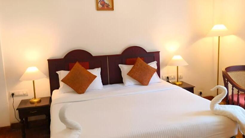 Quarto Deluxe, C7 Munnar