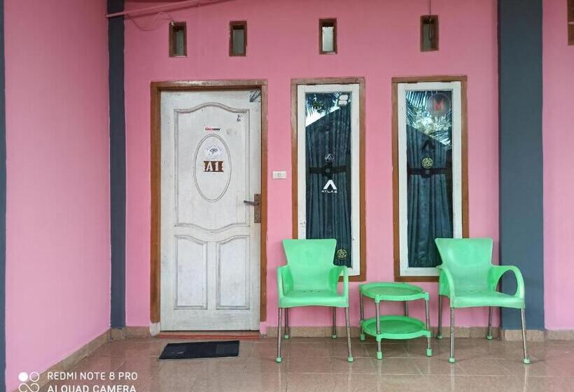 标准间, Sunset Beach Labuhan Jukung