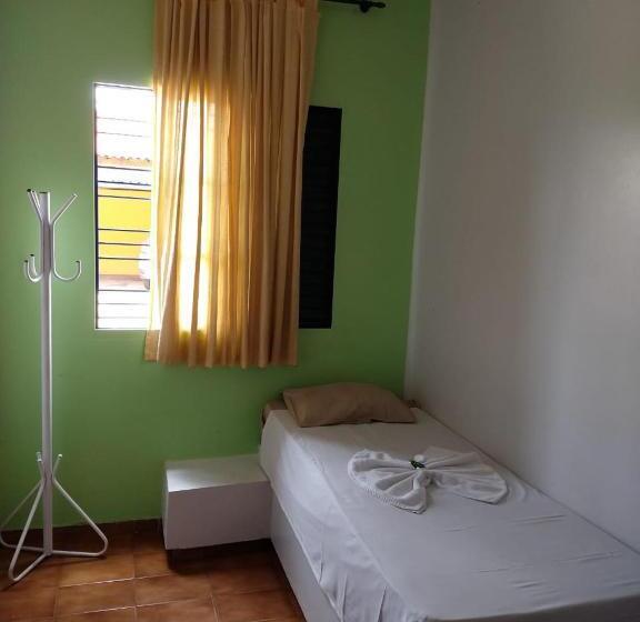 اتاق استاندارد یک نفره, Ypê