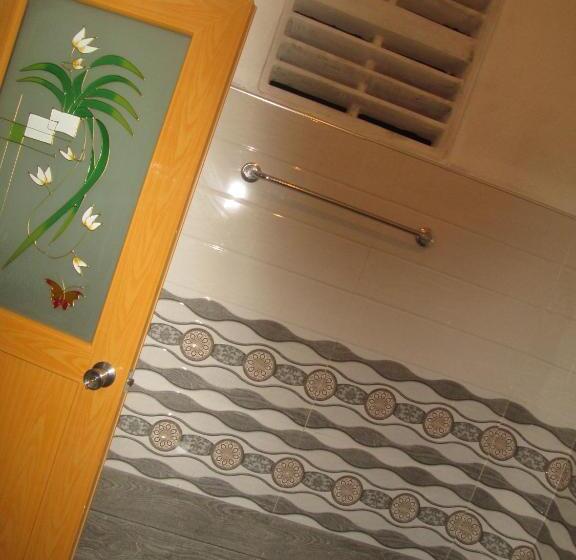 غرفة قياسية, Ariyawansa Guest House