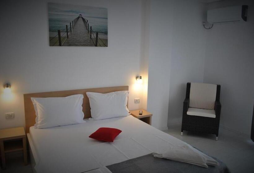 اتاق استاندارد با بالکن, Eforooms