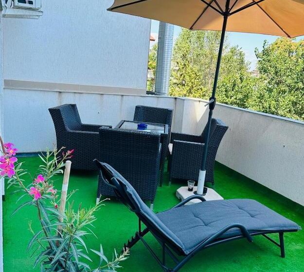 اتاق سوپریور سه تخته, Eforooms