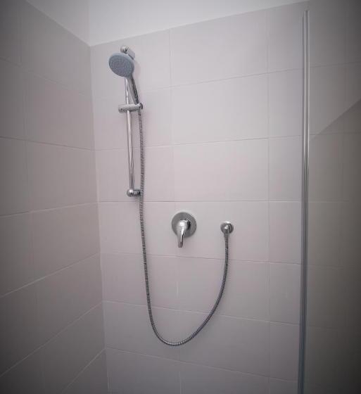 اتاق استاندارد سه نفره, Eforooms