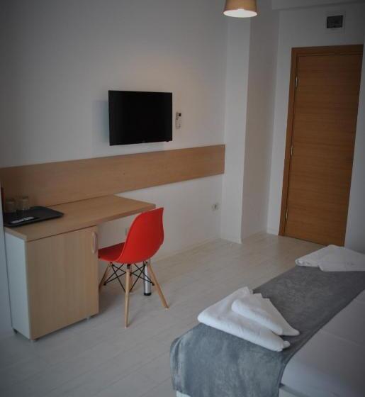 اتاق استاندارد سه نفره, Eforooms