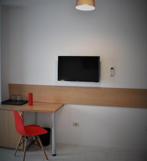 اتاق استاندارد با بالکن, Eforooms