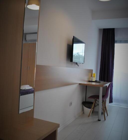 اتاق استاندارد سه نفره, Eforooms