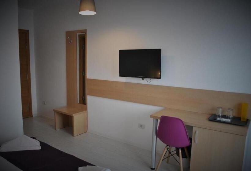 اتاق استاندارد سه نفره, Eforooms