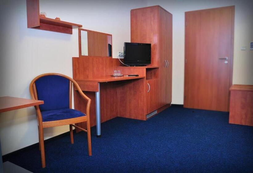 デラックストリプルルーム, Penzion Přeštěnice