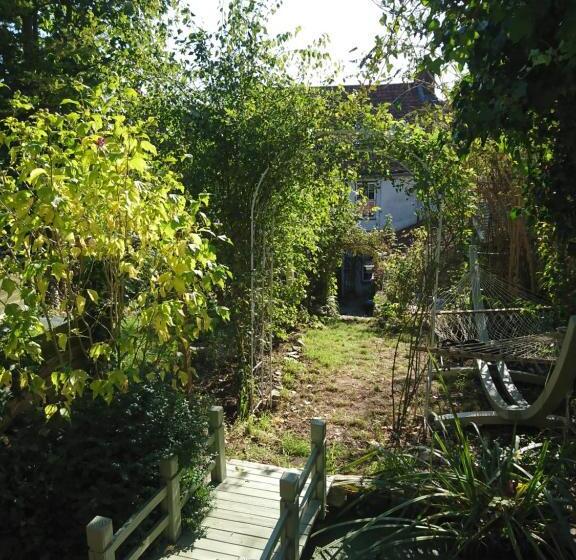 خانه 3 خوابه, The Prophecy Of Light Retreat