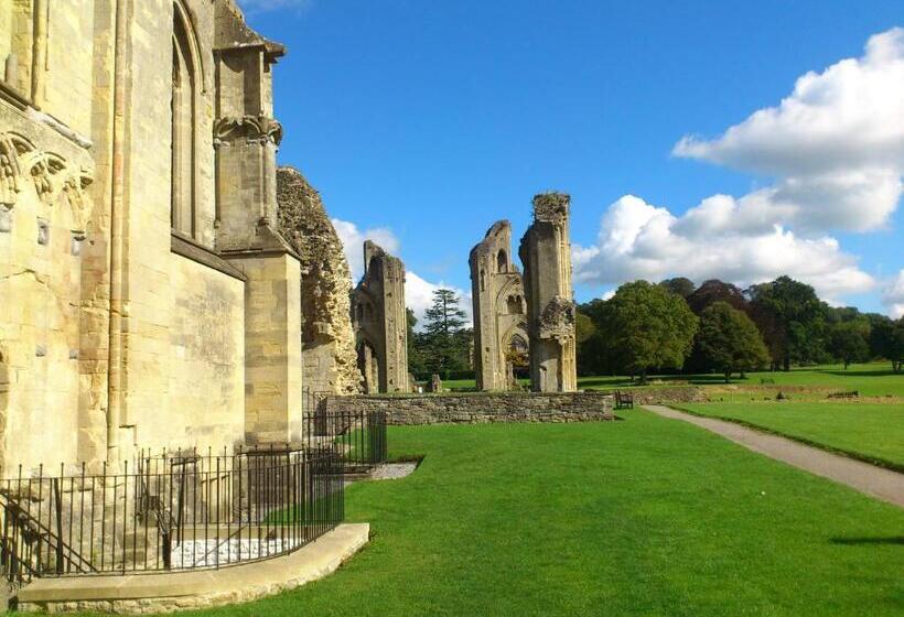 خانه 3 خوابه, The Prophecy Of Light Retreat