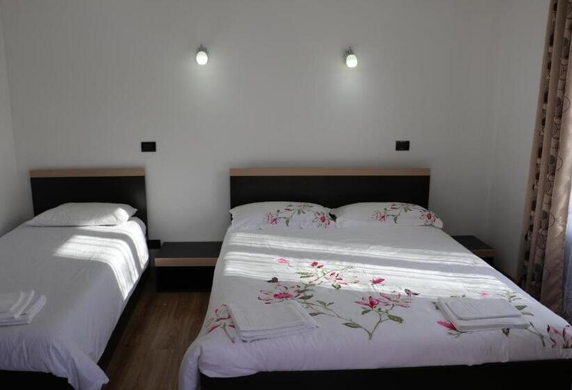 Номер Стандарт Трехместный, Pensiunea Daniela