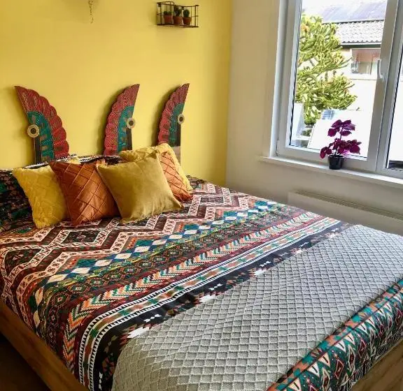 Basic-huone, Costa Linda B&b