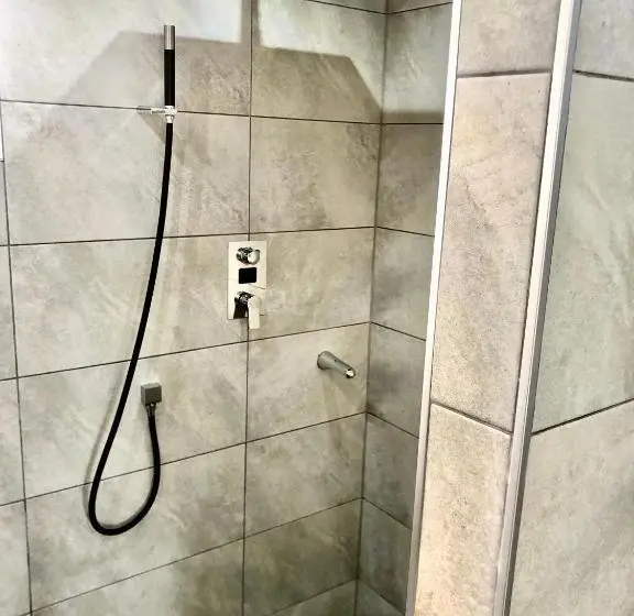 Basic-huone, Costa Linda B&b