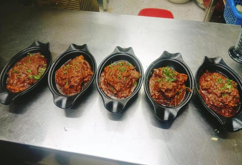 חדר סטנדרט יחיד, Jvw Arena