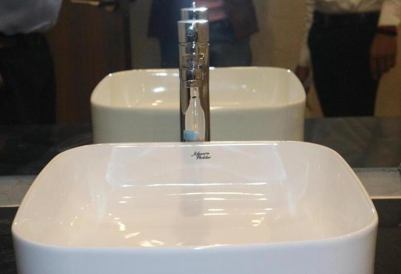 חדר סטנדרט, Jvw Arena