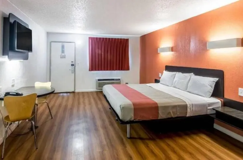 Standard Yhden Hengen Huone, Whitten Inn