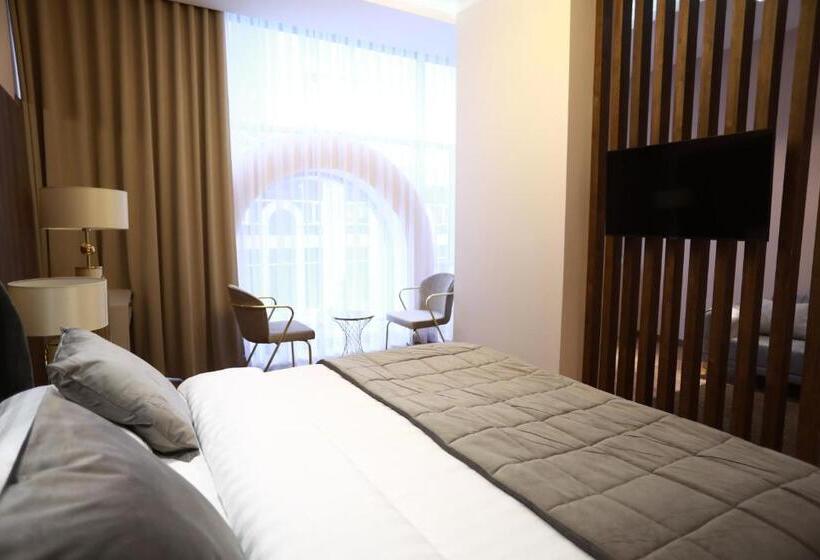 سوییت, Israhotel Dushanbe