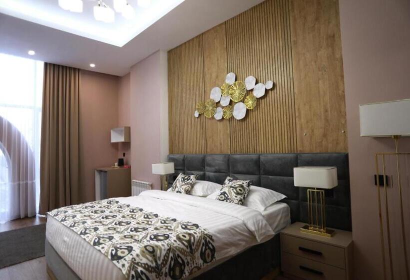 سوییت, Israhotel Dushanbe