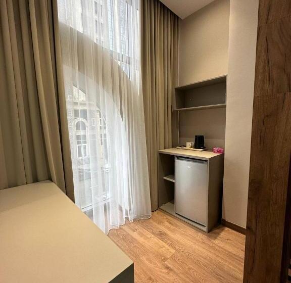 اتاق استاندارد یک نفره, Israhotel Dushanbe