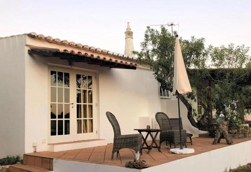 اتاق استاندارد با چشمانداز استخر, Monte Rosa Rural Guesthouse