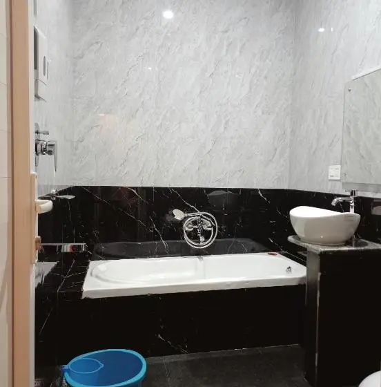 ハイドロマッサージバス付きスイート, R Hotels By Suraj Residency Yercaud