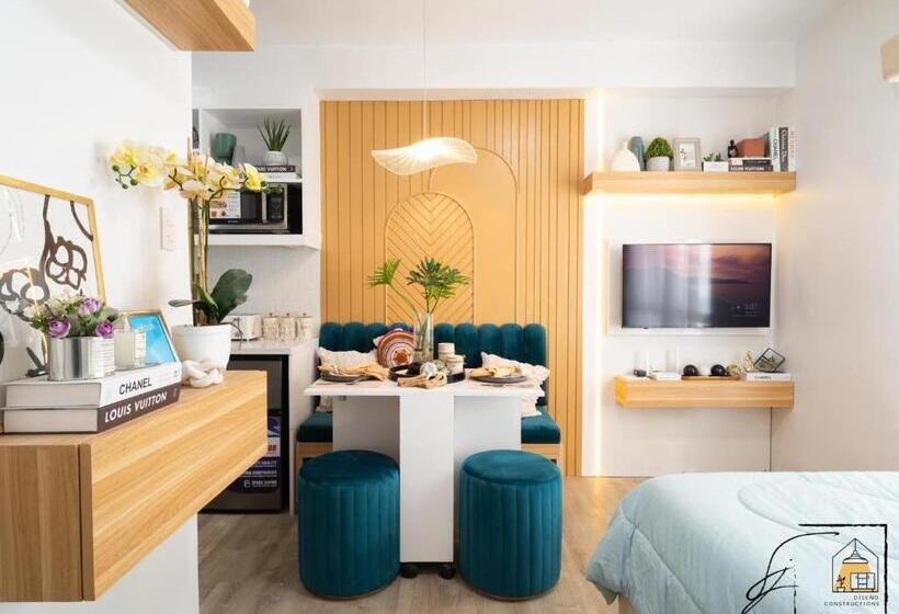 스탠다드 스튜디오, Selah Bacolod