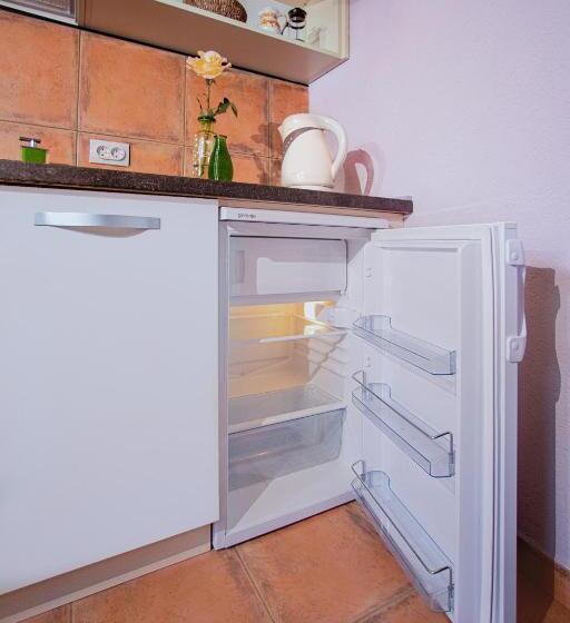 اتاق سوپریور چهار تخته, Villa Shu