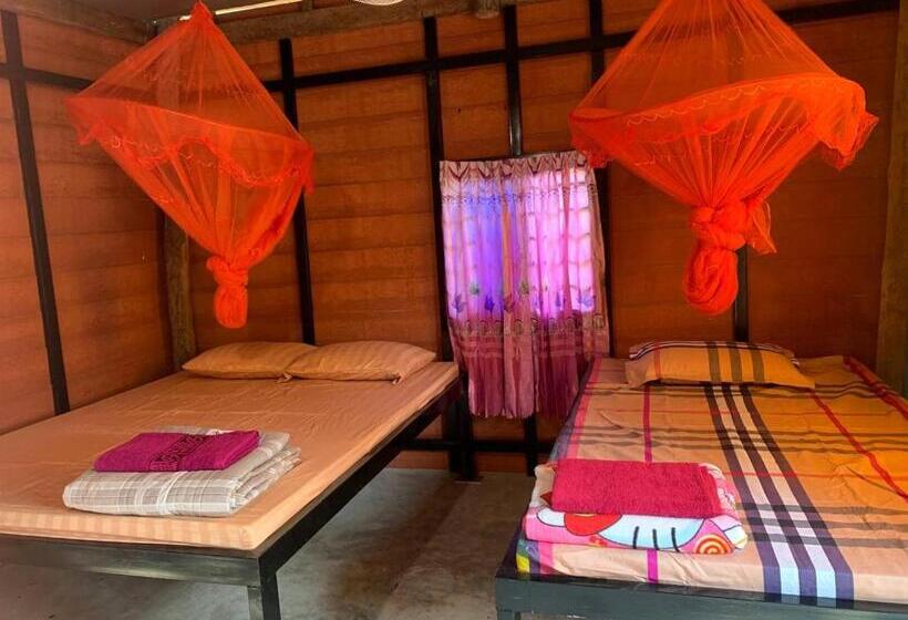 غرفة عائلية, Maloop Cafe Bungalow