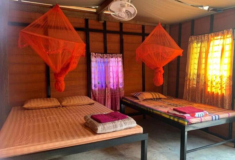 غرفة عائلية, Maloop Cafe Bungalow