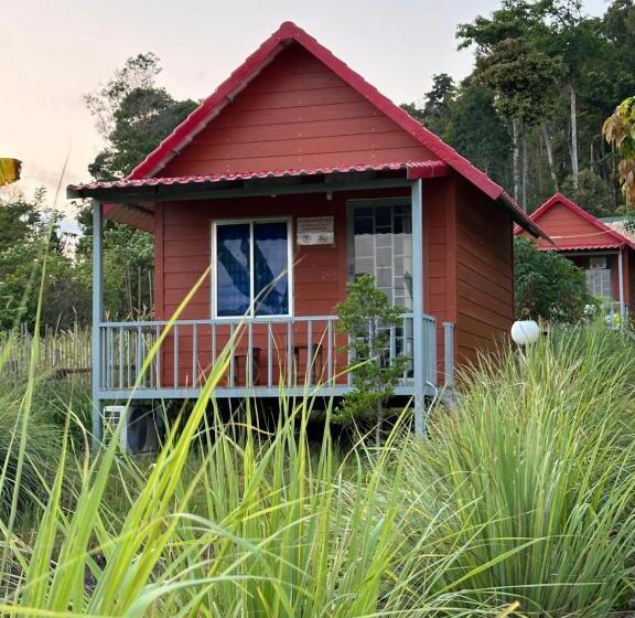 بنجلو قياسى, Maloop Cafe Bungalow