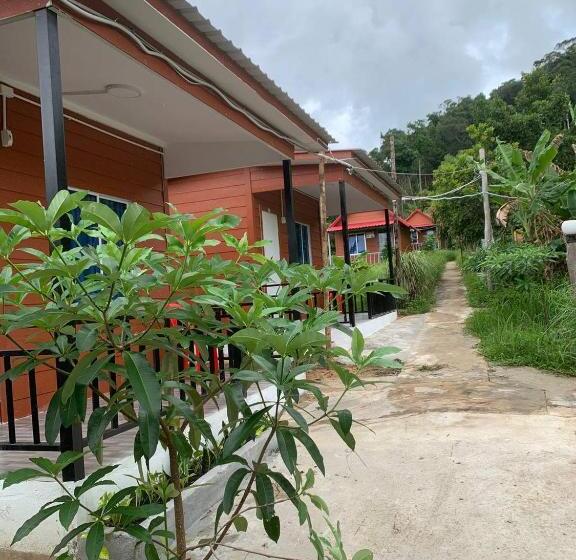 غرفة ديلوكس مزودة بشرفة, Maloop Cafe Bungalow