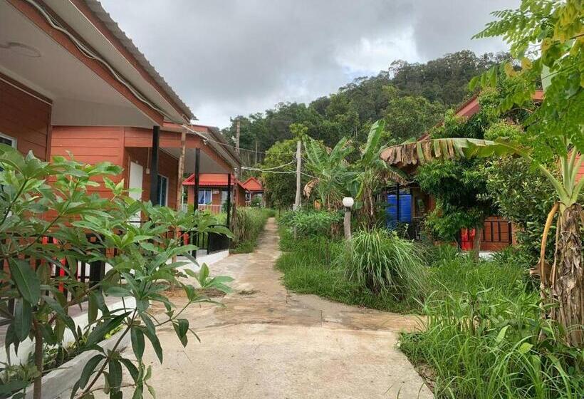 غرفة ديلوكس مزودة بشرفة, Maloop Cafe Bungalow