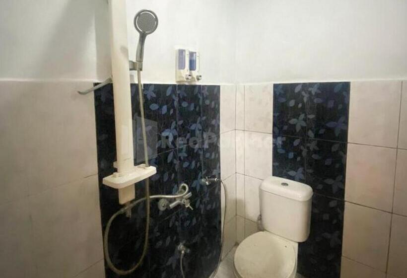 غرفة قياسية, House Of Tuwuh Syariah 2 Redpartner