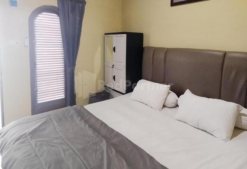 غرفة قياسية, House Of Tuwuh Syariah 2 Redpartner