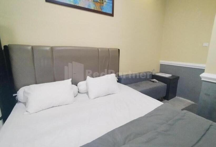 غرفة قياسية, House Of Tuwuh Syariah 2 Redpartner